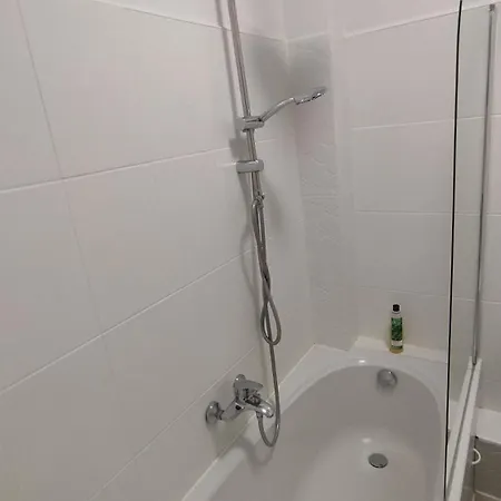 Nowogrodzka Apartment *